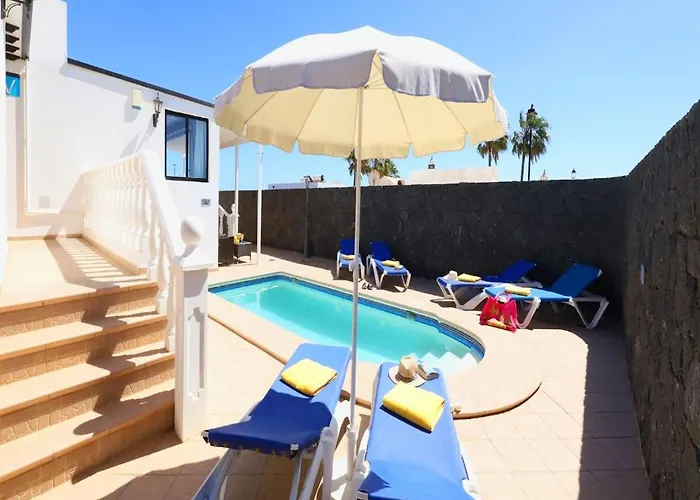 Cosy Lanzarote 3 Bedrooms Heated Pool Honey Вилла Пуэрто дель Кармен