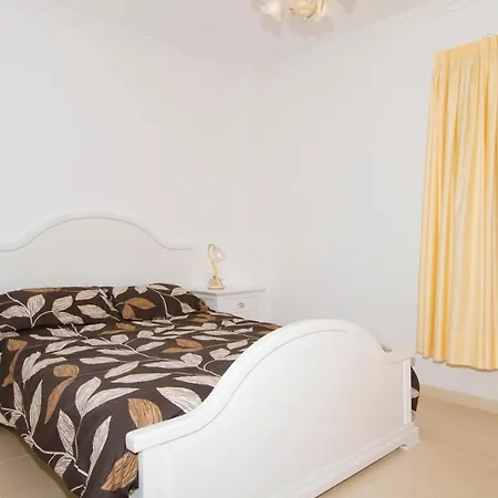 Cosy Lanzarote 3 Bedrooms Heated Pool Honey Вілла *