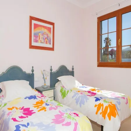 Cosy Lanzarote 3 Bedrooms Heated Pool Honey Villa *