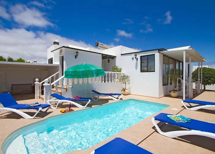 Cosy Lanzarote 3 Bedrooms Heated Pool Honey Villa Puerto del Carmen (Lanzarote)